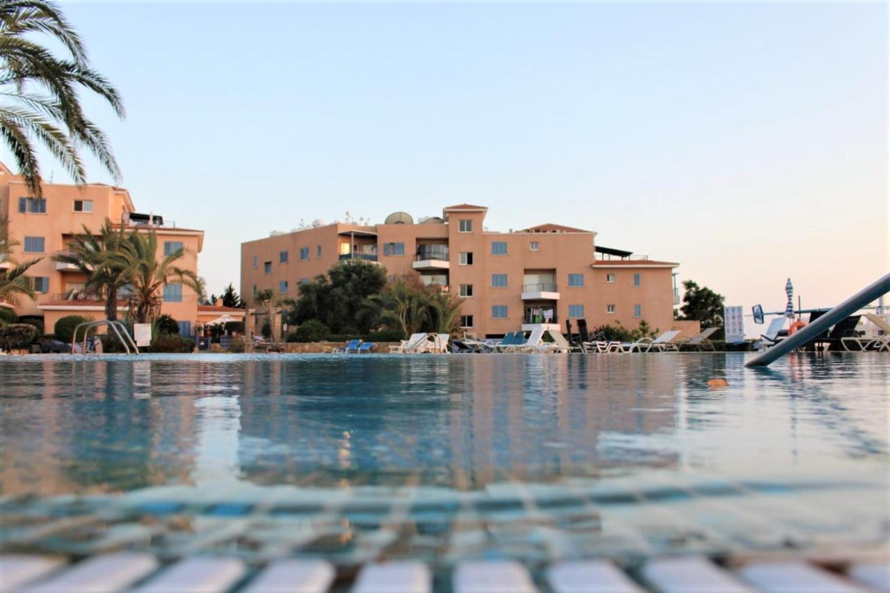 Cosea Living: Seaside 2 Bedroom Flat Kings Palace 209 Пафос Экстерьер фото